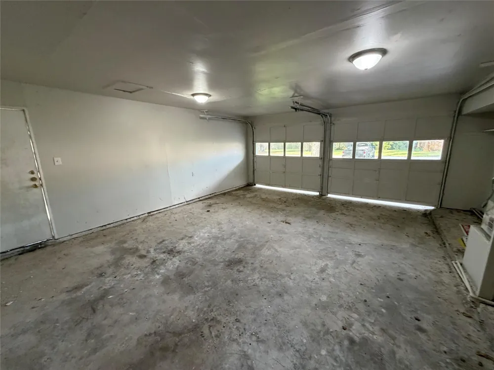 501 S Holmes Street La Porte, TX 77571