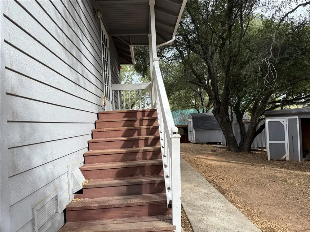 5264 Davis Road Midpines, CA 95345