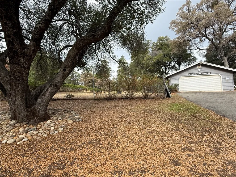 5264 Davis Road Midpines, CA 95345