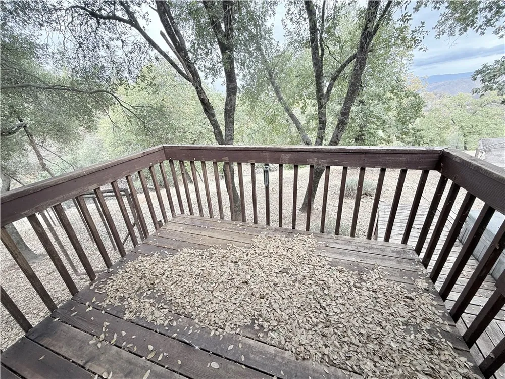 5264 Davis Road Midpines, CA 95345