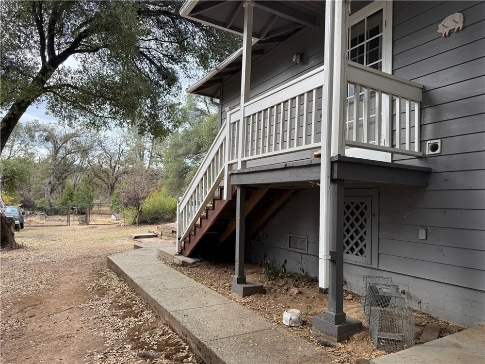 5264 Davis Road Midpines, CA 95345