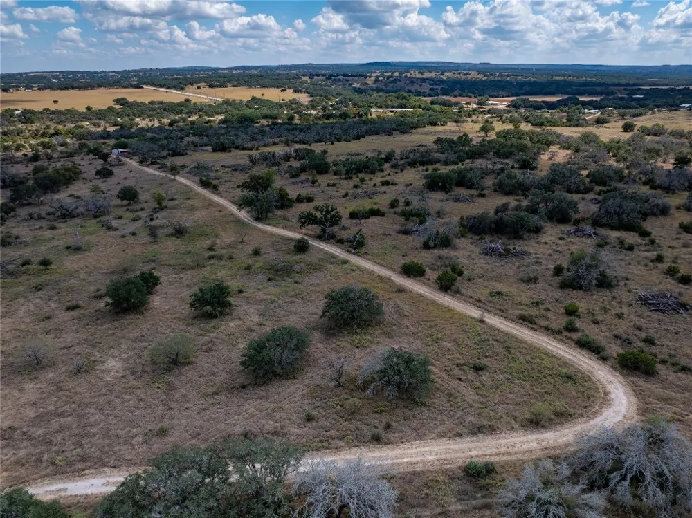 928 Bendele Road Johnson City, TX 78636