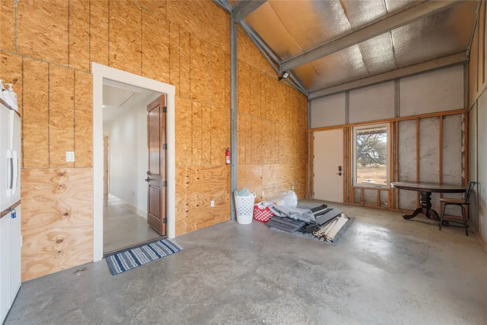 928 Bendele Road Johnson City, TX 78636