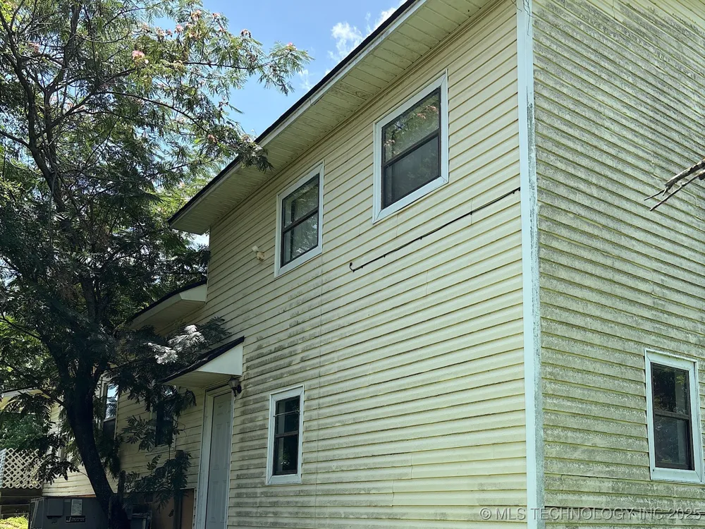 316 W Beaumont Avenue Yale, OK 74085