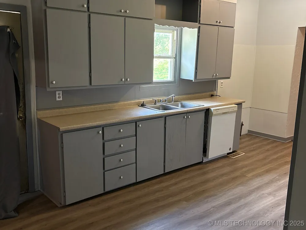 316 W Beaumont Avenue Yale, OK 74085