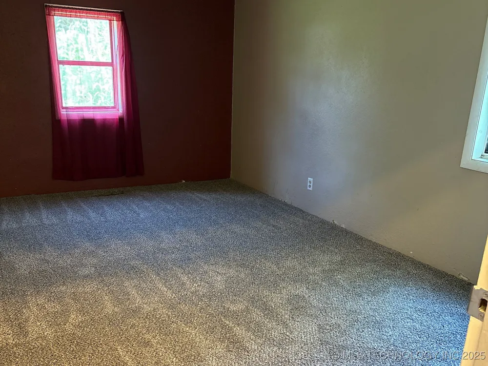 316 W Beaumont Avenue Yale, OK 74085