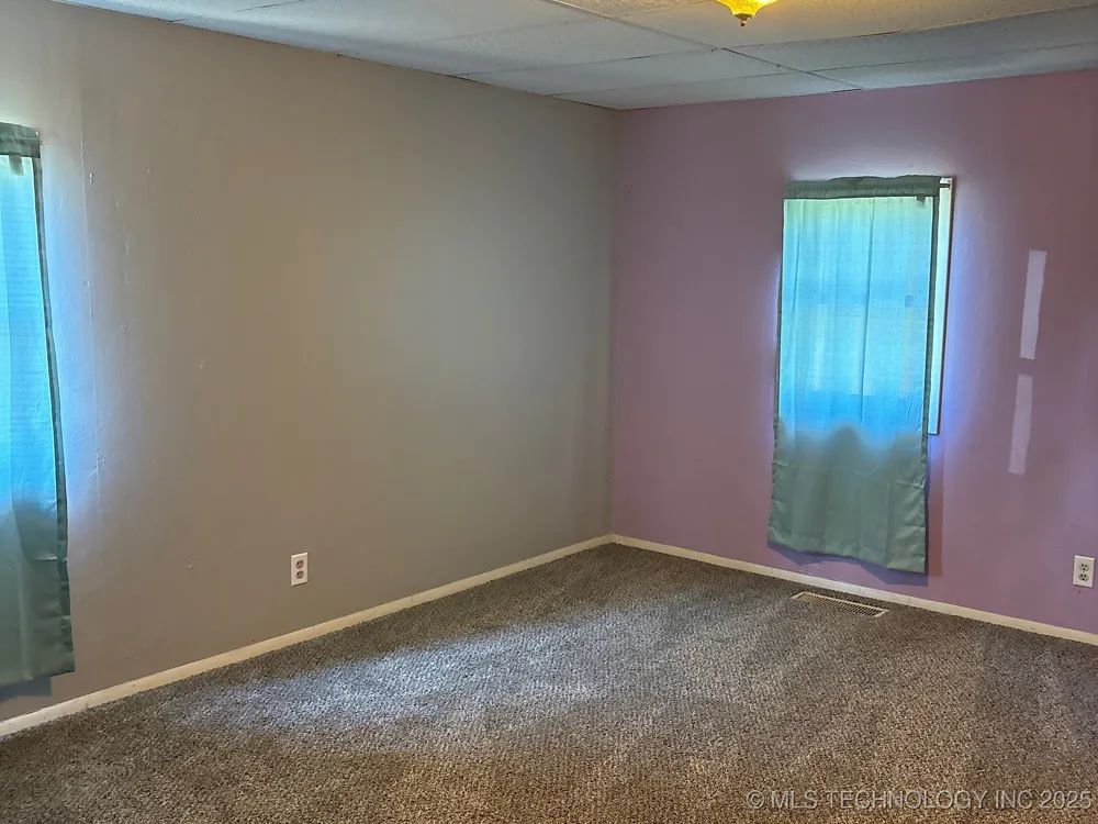 316 W Beaumont Avenue Yale, OK 74085