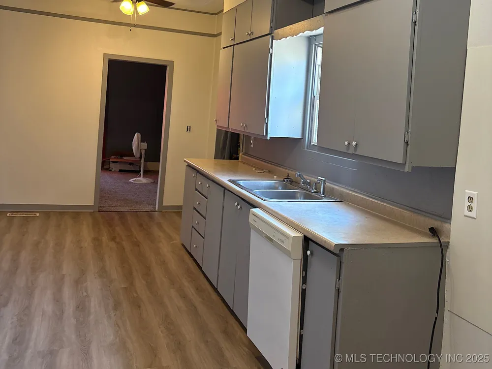 316 W Beaumont Avenue Yale, OK 74085