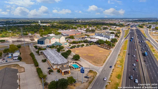 1501 Business IH 35 New Braunfels, TX 78130