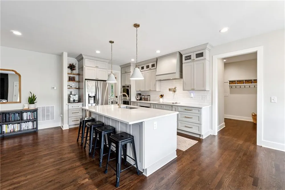38 Mountain Ridge Road NE White, GA 30184