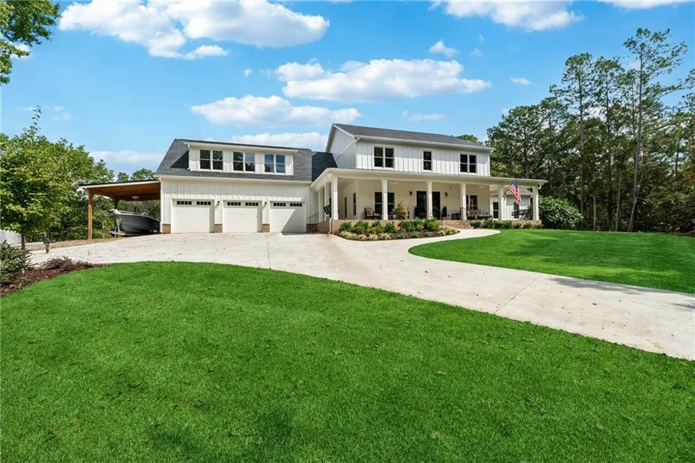 38 Mountain Ridge Road NE White, GA 30184