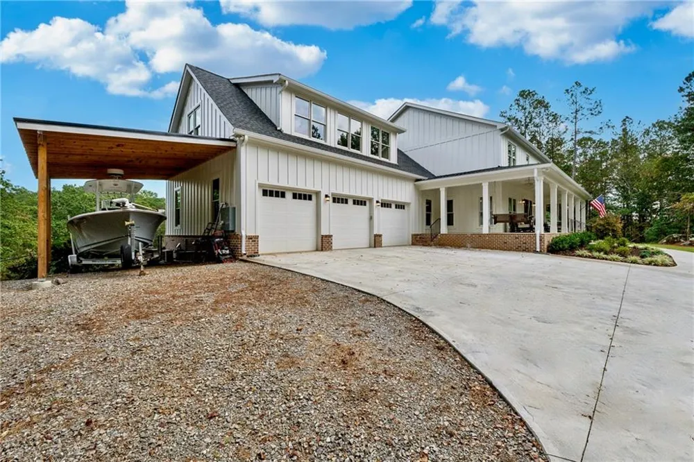 38 Mountain Ridge Road NE White, GA 30184