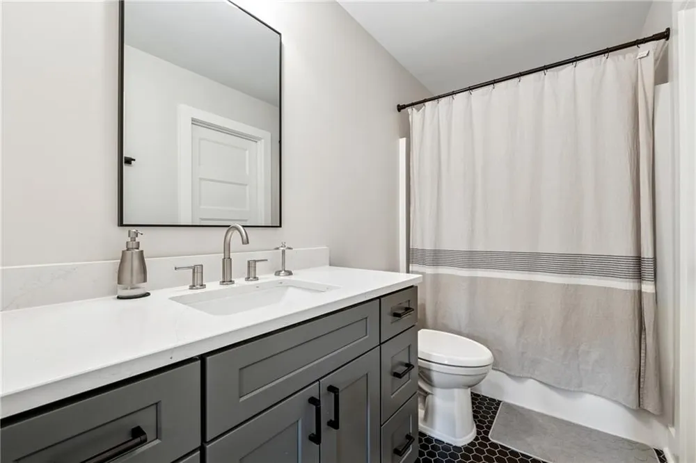 38 Mountain Ridge Road NE White, GA 30184