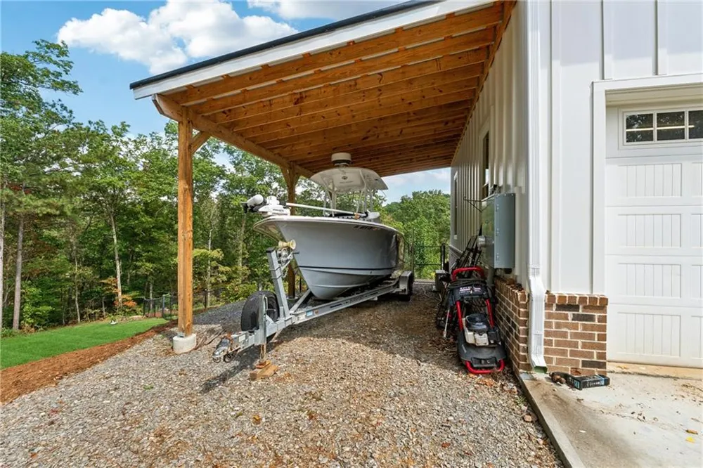 38 Mountain Ridge Road NE White, GA 30184