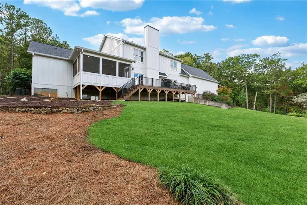 38 Mountain Ridge Road NE White, GA 30184