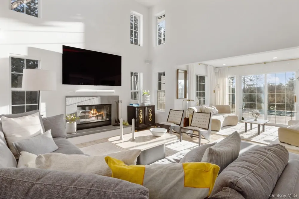 62 Sea Farm Lane Bridgehampton, NY 11932