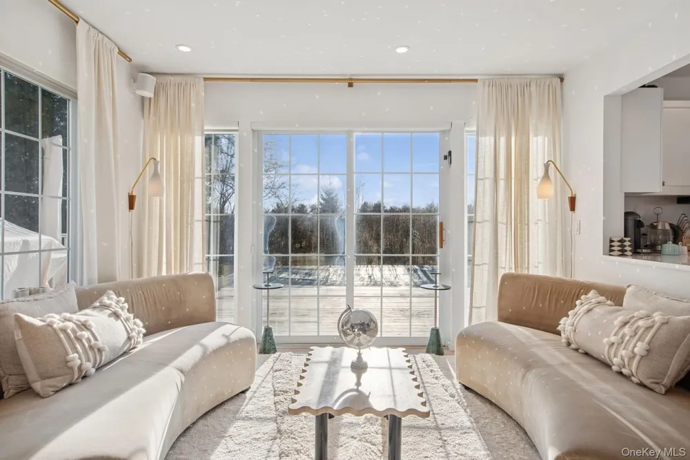 62 Sea Farm Lane Bridgehampton, NY 11932