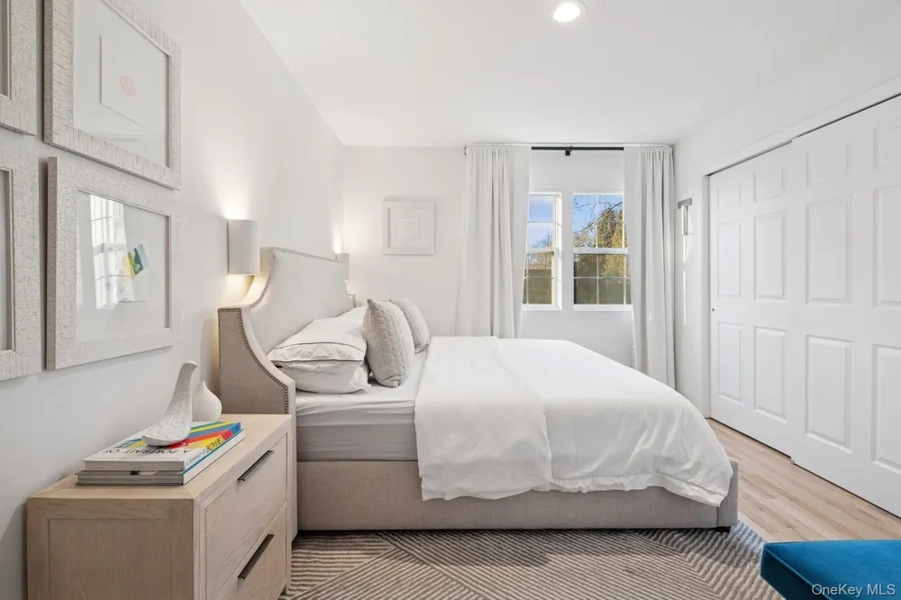 62 Sea Farm Lane Bridgehampton, NY 11932