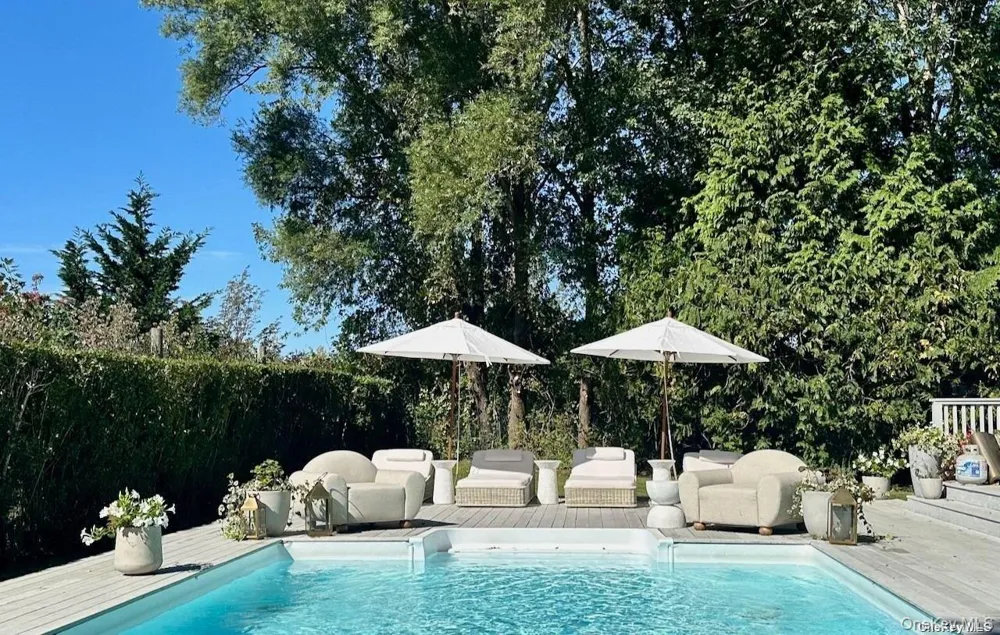62 Sea Farm Lane Bridgehampton, NY 11932