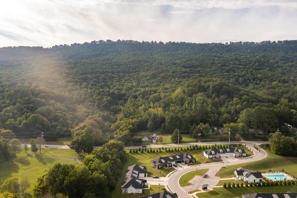 1123 Mountain Creek Road Chattanooga, TN 37405
