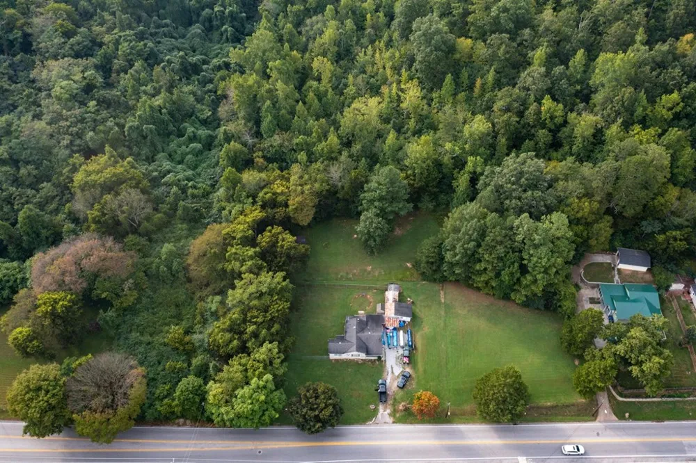 1123 Mountain Creek Road Chattanooga, TN 37405