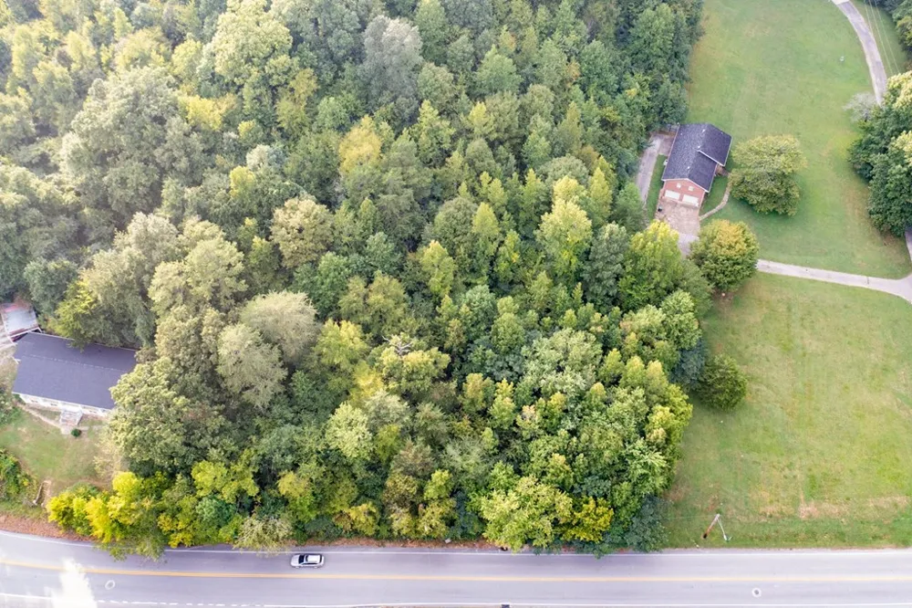 1161 Mountain Creek Road Chattanooga, TN 37405