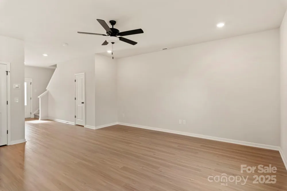 1072 Russell Drive Winston Salem, NC 27127