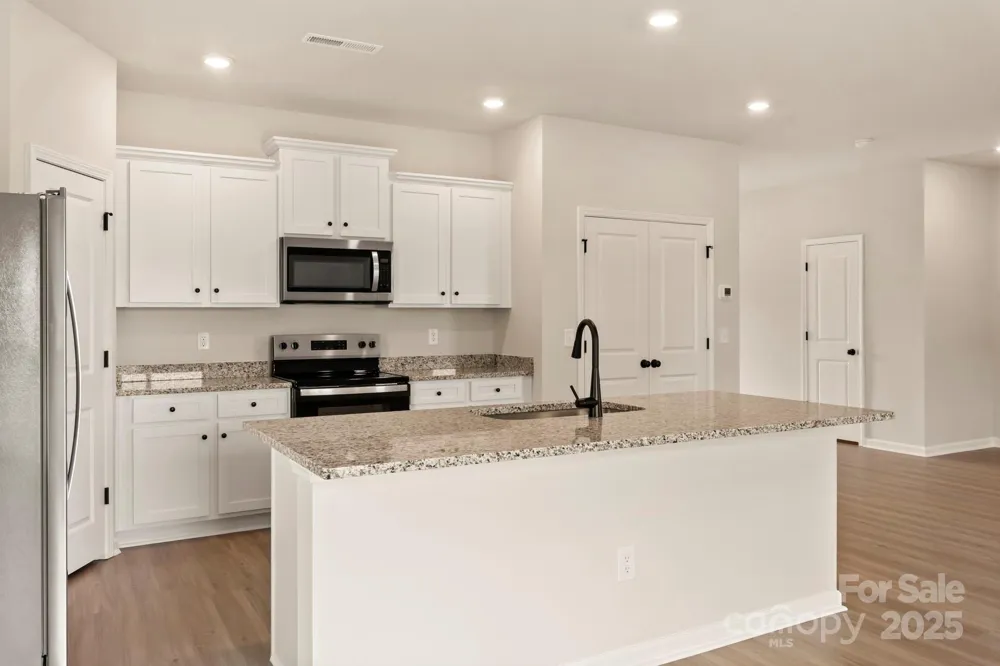 1072 Russell Drive Winston Salem, NC 27127