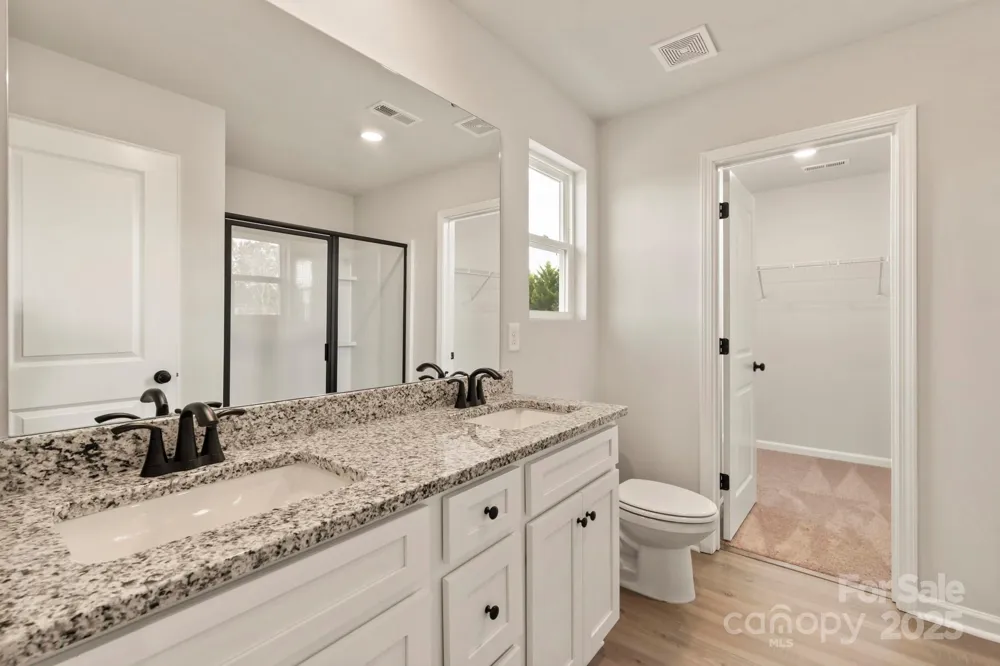 1072 Russell Drive Winston Salem, NC 27127