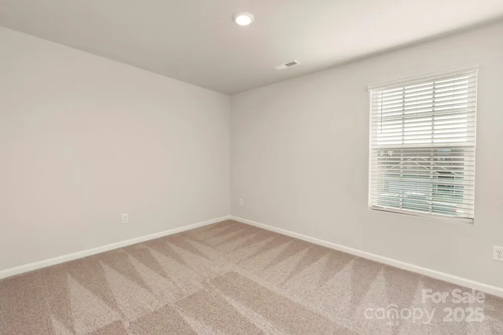 1072 Russell Drive Winston Salem, NC 27127