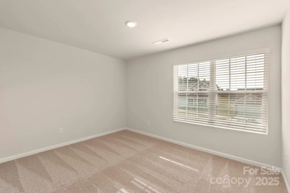 1072 Russell Drive Winston Salem, NC 27127