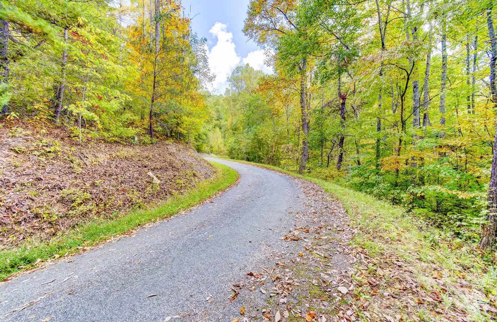 443 Glen Valley Drive Weaverville, NC 28787