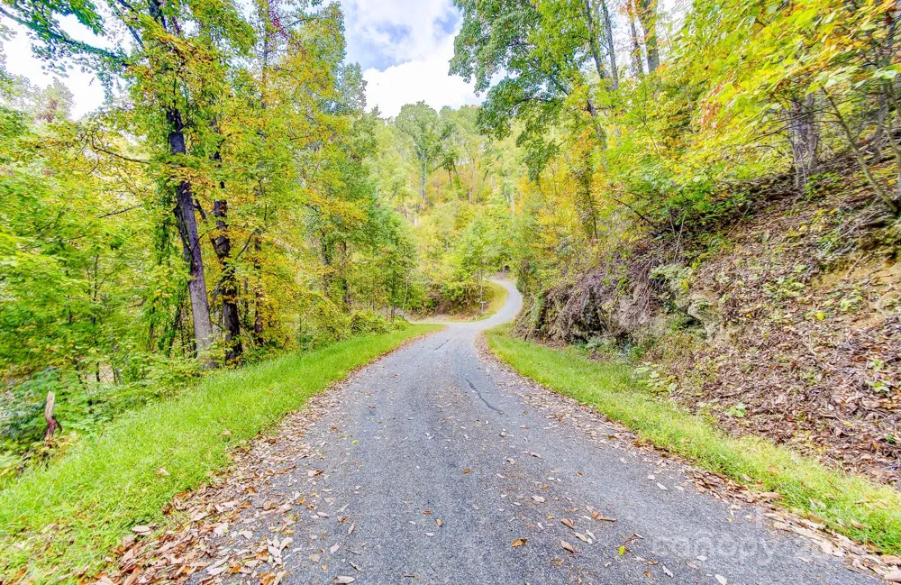 443 Glen Valley Drive Weaverville, NC 28787