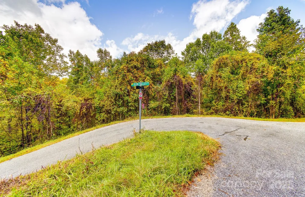 443 Glen Valley Drive Weaverville, NC 28787