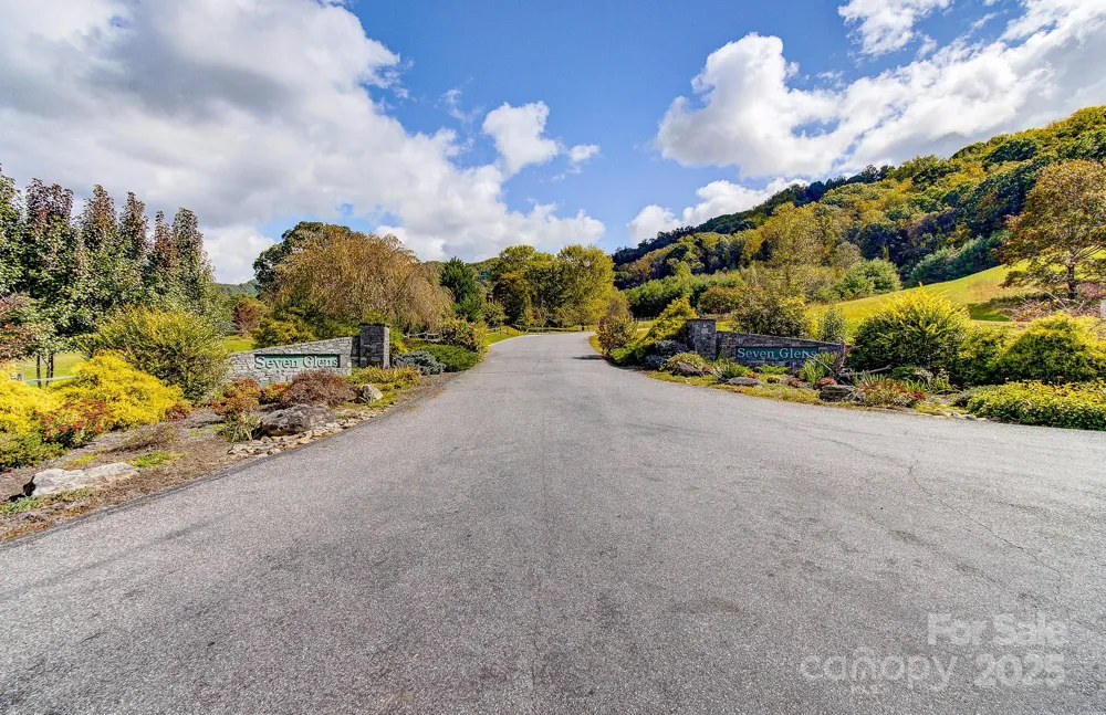 443 Glen Valley Drive Weaverville, NC 28787