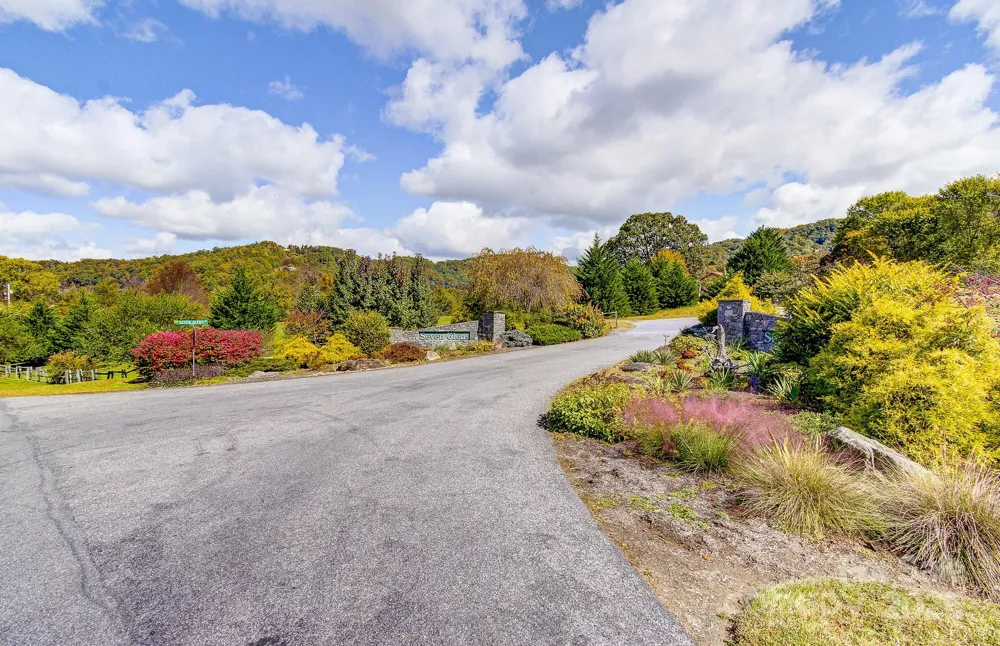 443 Glen Valley Drive Weaverville, NC 28787