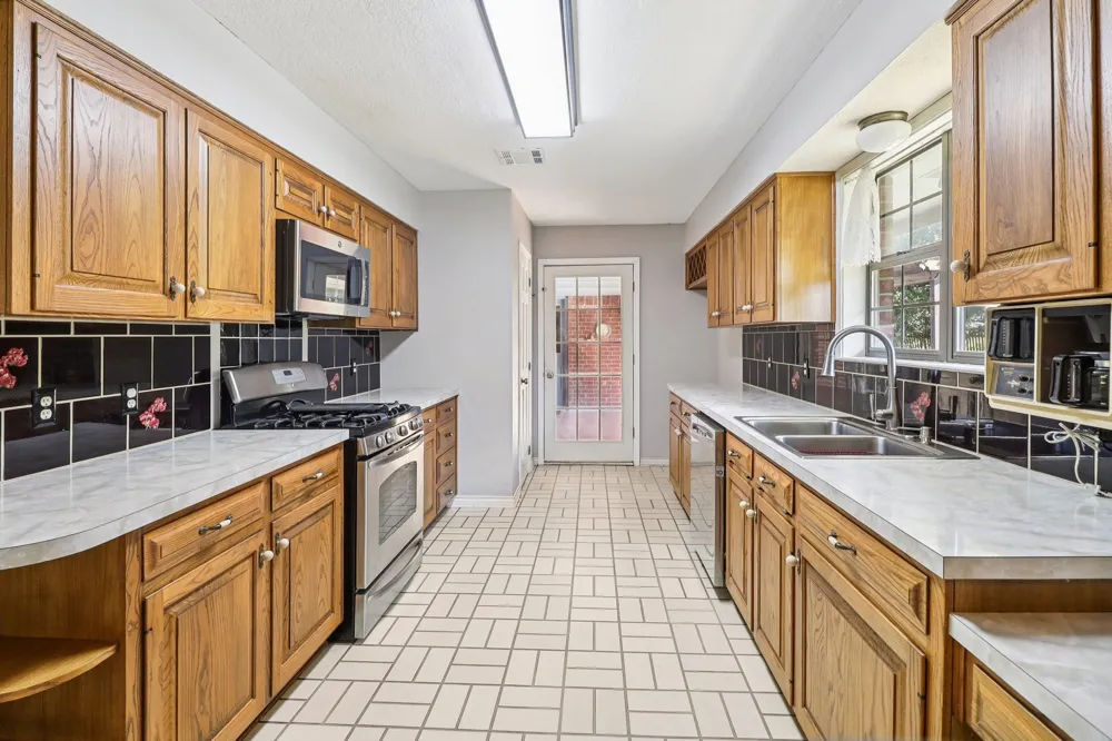 329 Lowell Road Milford, TX 76670