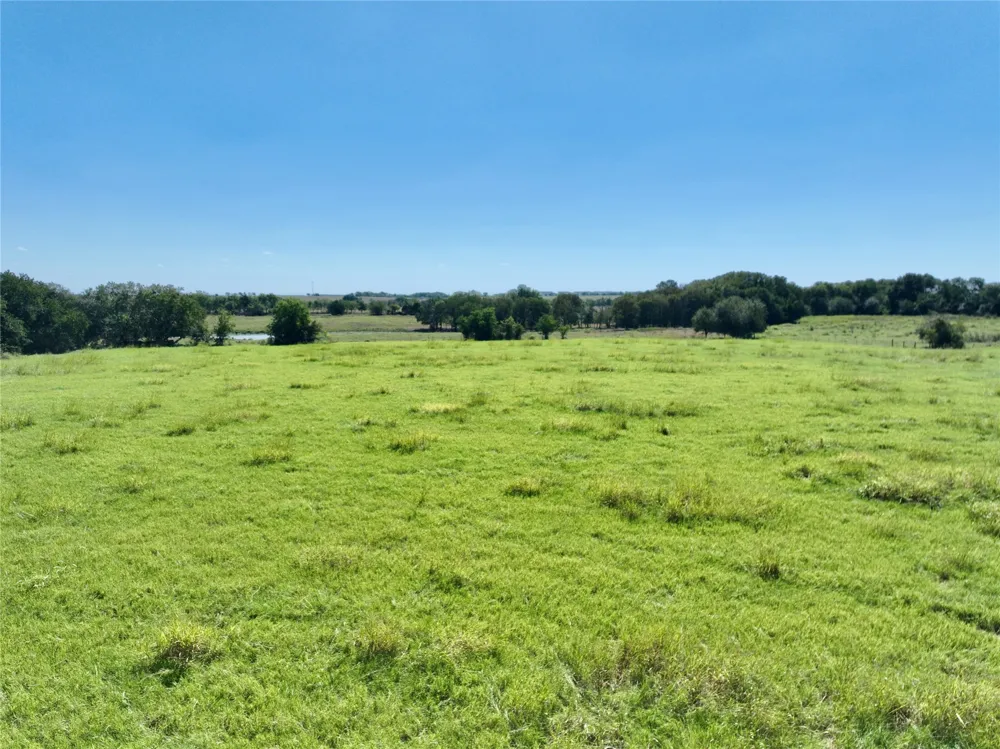 329 Lowell Road Milford, TX 76670