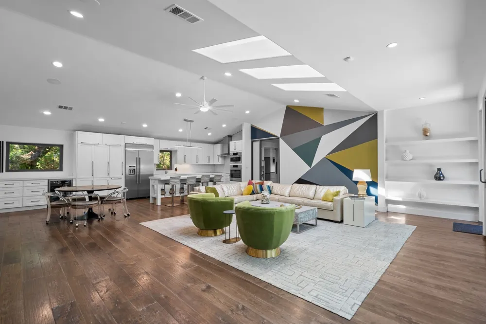 20 Horseshoe Drive Highland Village, TX 75077