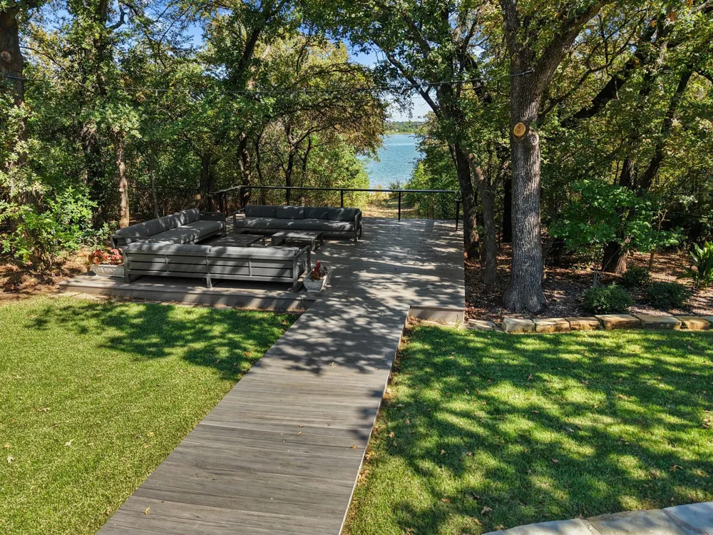 20 Horseshoe Drive Highland Village, TX 75077