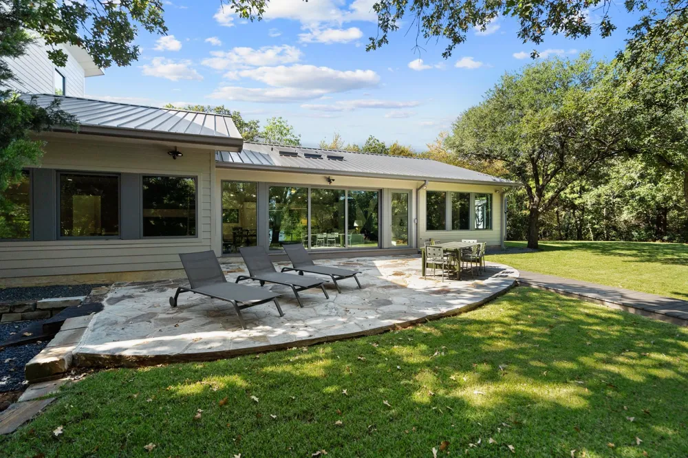 20 Horseshoe Drive Highland Village, TX 75077