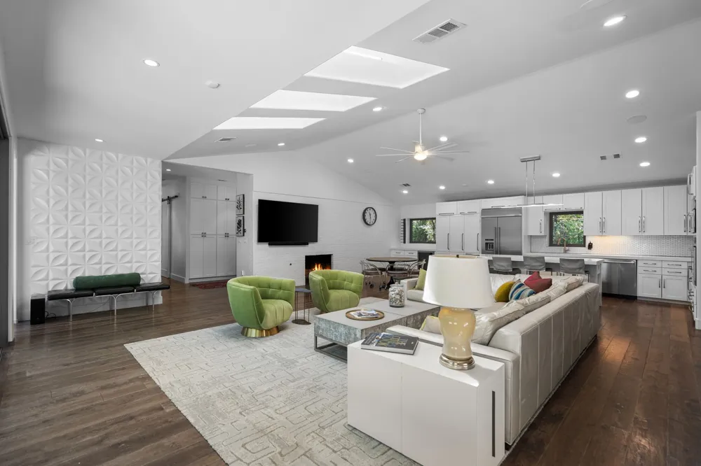 20 Horseshoe Drive Highland Village, TX 75077
