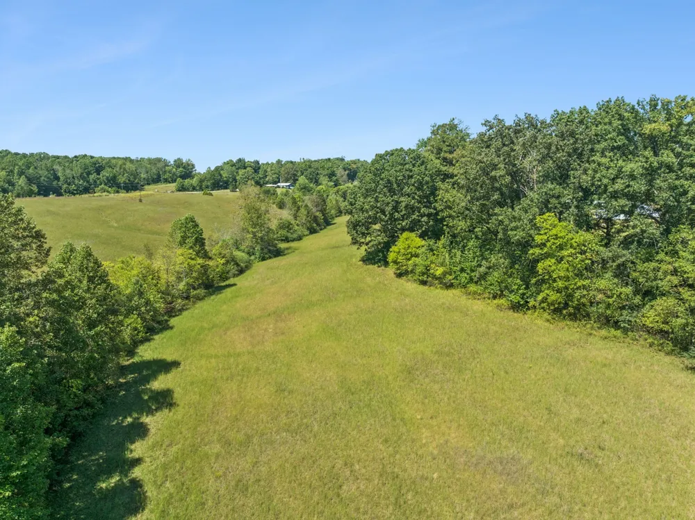 8272 Burgess Falls Rd Baxter, TN 38544