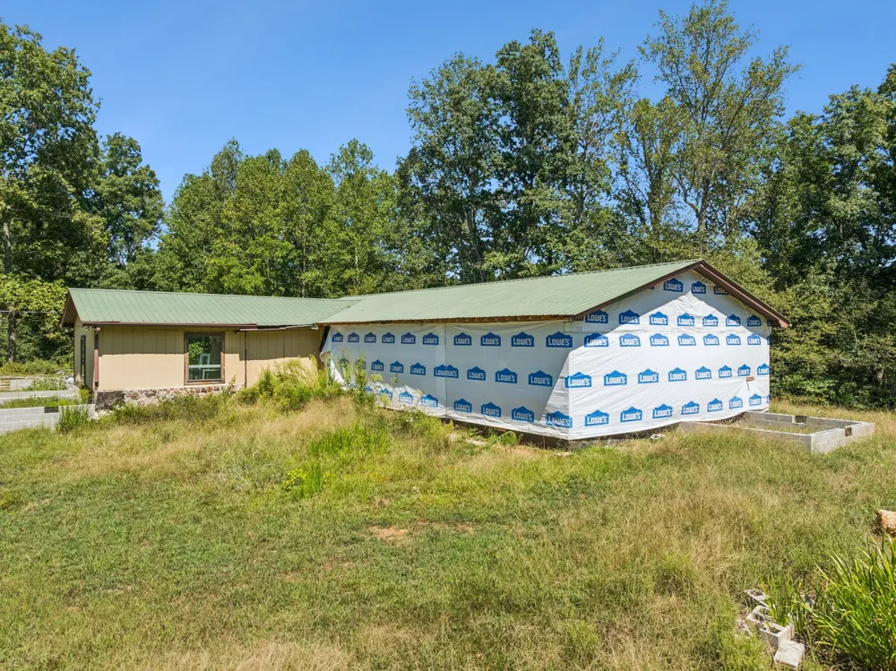 8272 Burgess Falls Rd Baxter, TN 38544