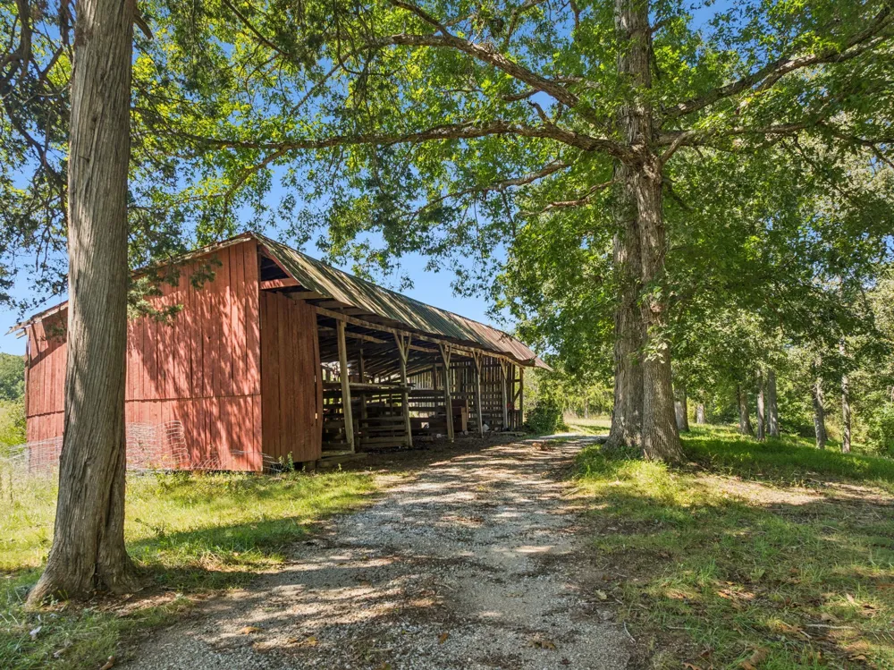 8272 Burgess Falls Rd Baxter, TN 38544