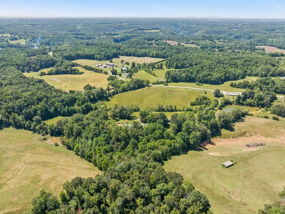 8272 Burgess Falls Rd Baxter, TN 38544