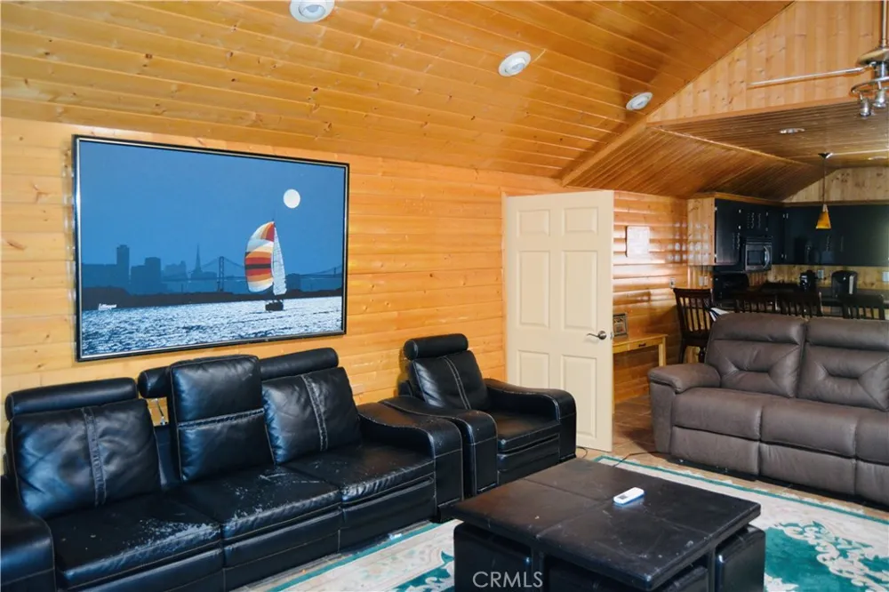 39656 Red Bud Bass Lake, CA 93604