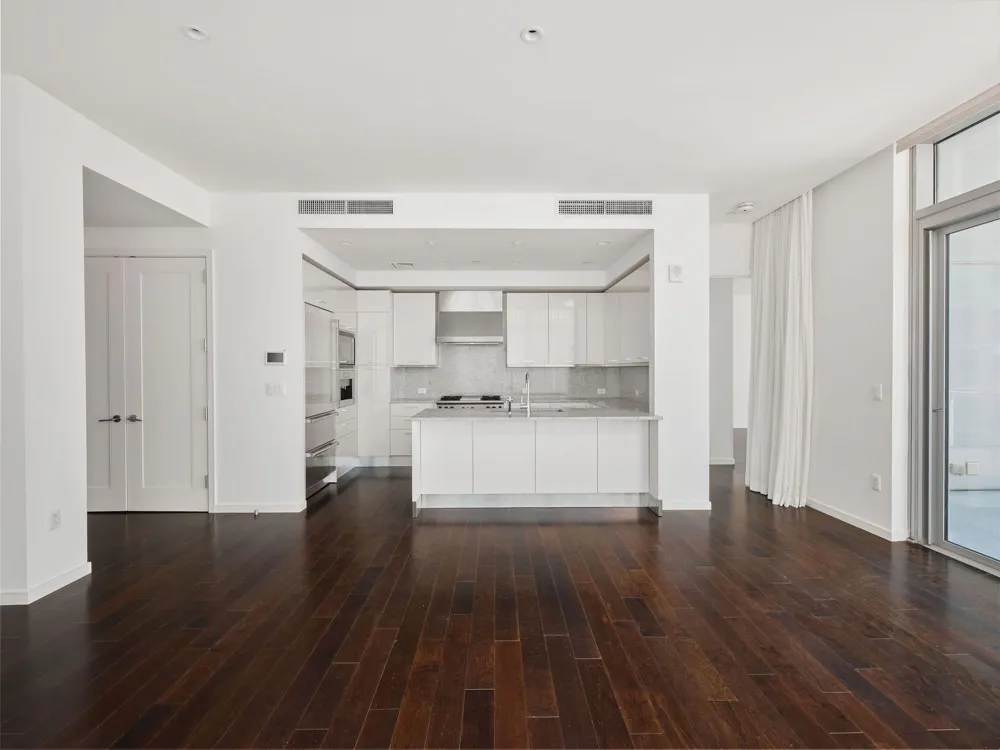200 Congress Avenue #23C Austin, TX 78701