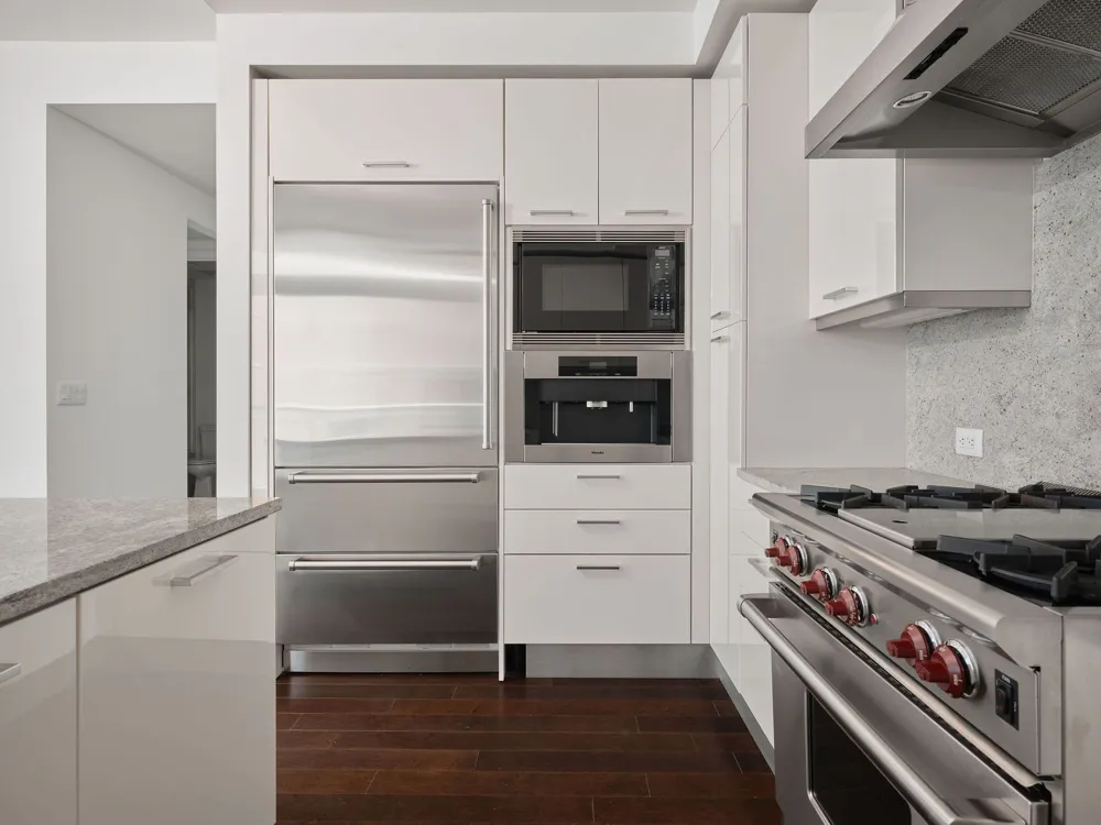 200 Congress Avenue #23C Austin, TX 78701
