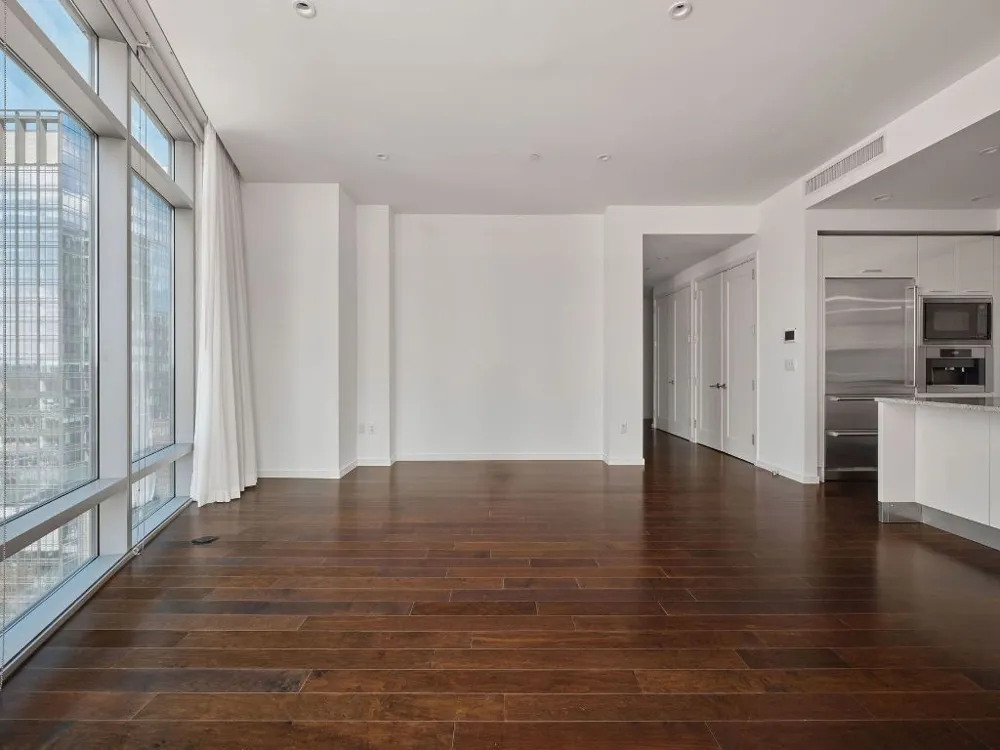 200 Congress Avenue #23C Austin, TX 78701